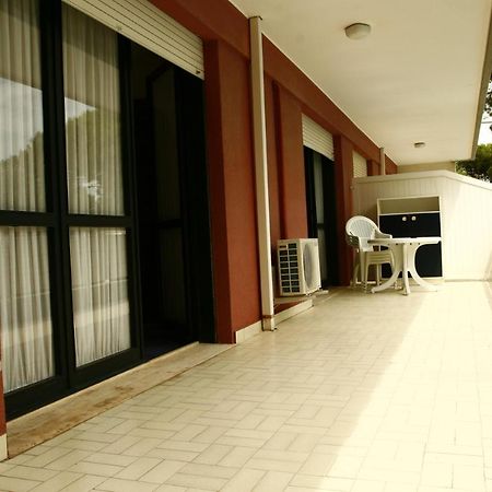 Residence La Meridiana Линяно Сабиадоро Екстериор снимка