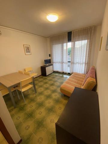Residence La Meridiana Линяно Сабиадоро Екстериор снимка
