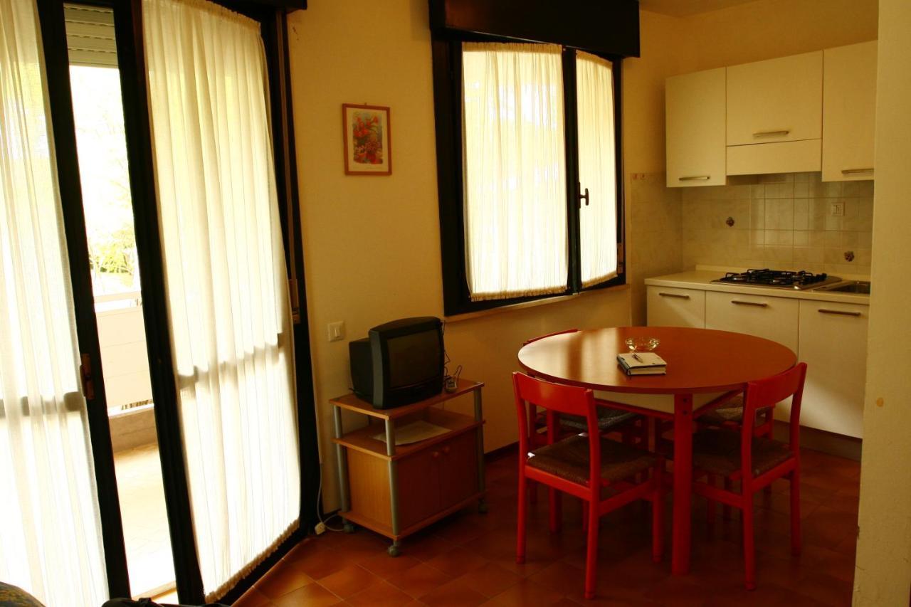 Residence La Meridiana Линяно Сабиадоро Екстериор снимка