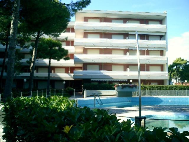 Residence La Meridiana Линяно Сабиадоро Екстериор снимка